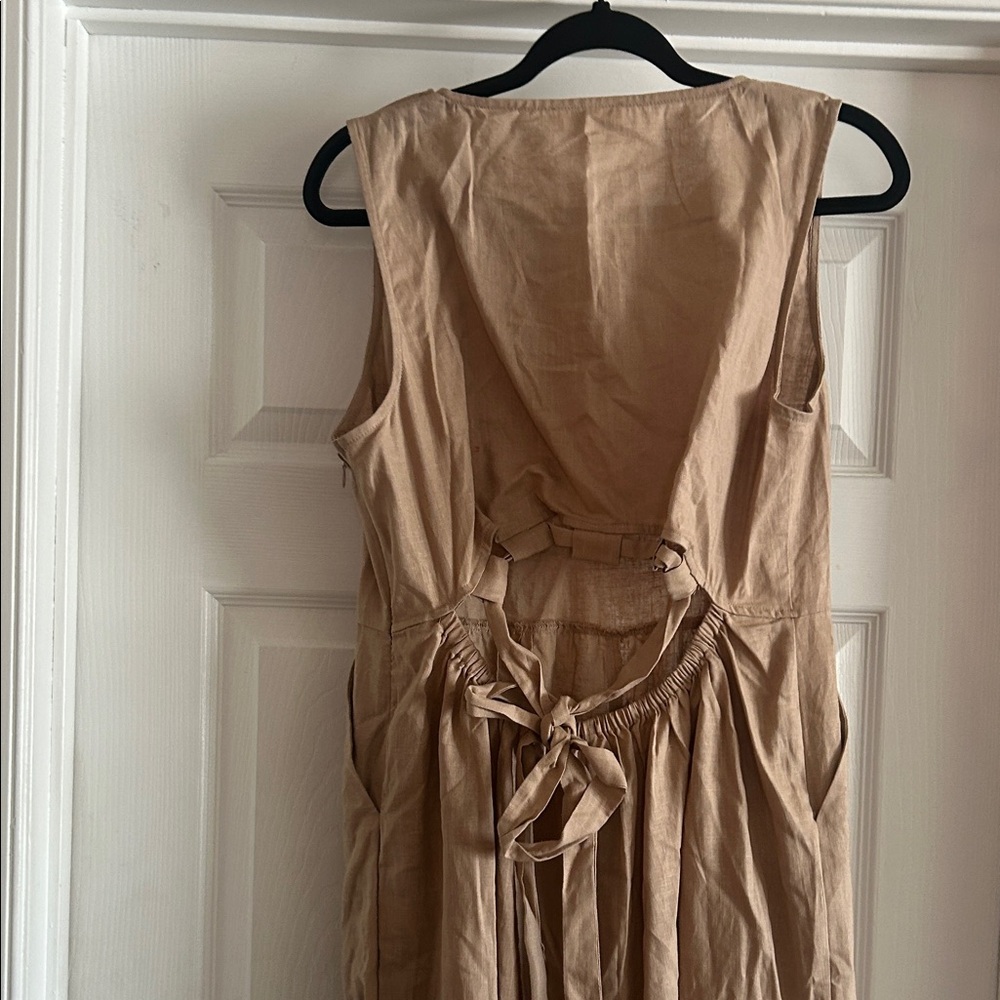 NWT Camellia Sleeveless Wide-Leg Jumpsuit in Beige - Picture 8 of 13